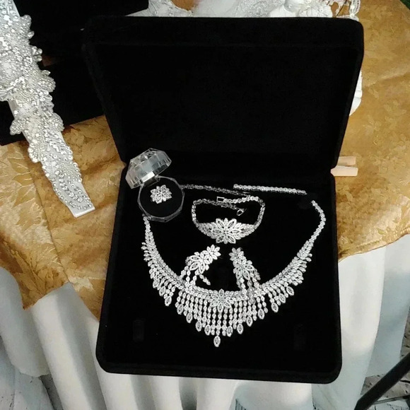 7pc Handmade Unique One-Of-A-Kind Bridal Tiara Package - Picture 12 of 13